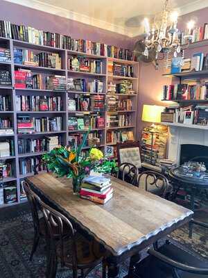 Ampersand Cafe & Bookstore