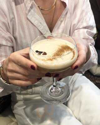 Mallalieu Cafe, Boutique & Artisan Deli