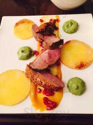 Bluestone Restaurant & Bar