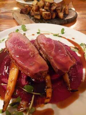 Contact Bar & Kitchen