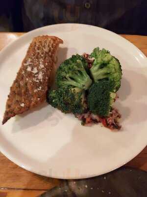 Contact Bar & Kitchen