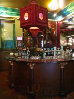 The Carlton Bar, Balcony & Dining Room