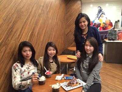 Tutto Premium Frozen Yogurt & Desserts