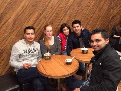 Tutto Premium Frozen Yogurt & Desserts