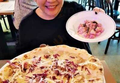 A25 Pizzeria Docklands