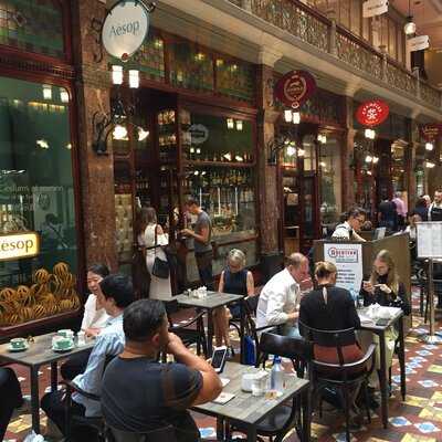 Romolos Cafe And Cucina