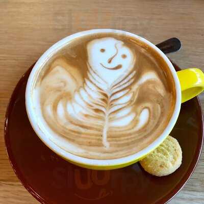 Queenie's Restaurant & Cafe