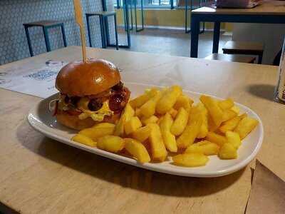 Salt Seafood & Burger Bar