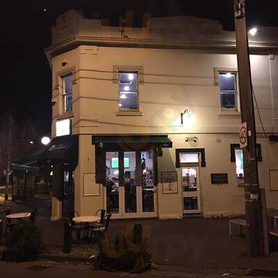 The Montague 1869 - Neighbourhood Eatery