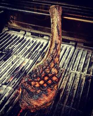 The Montague 1869 - Neighbourhood Eatery