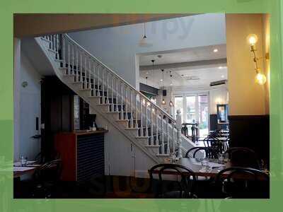 The Montague 1869 - Neighbourhood Eatery