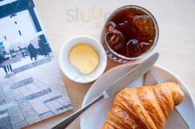 Noughts & Crosses Cafe