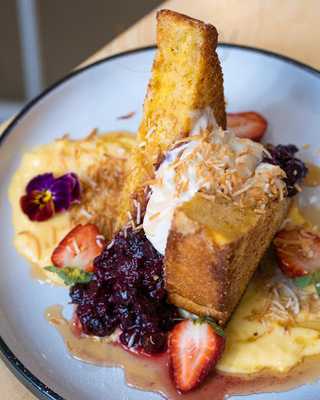 Noughts & Crosses Cafe