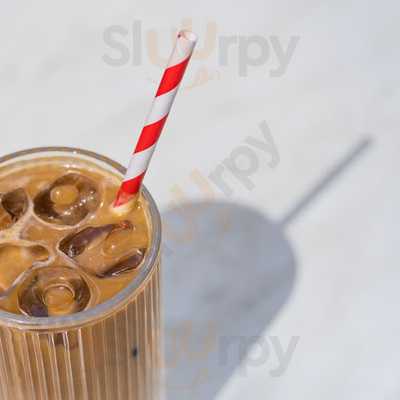 Noughts & Crosses Cafe