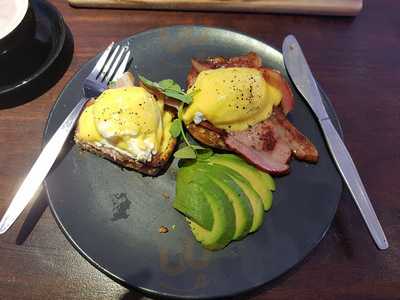 23 Cafe Restaurant Bar