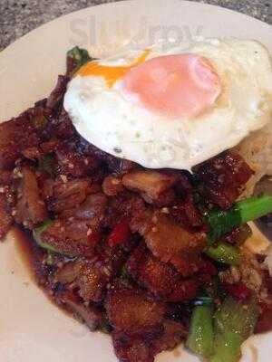 Red Silks Restaurant & Bar