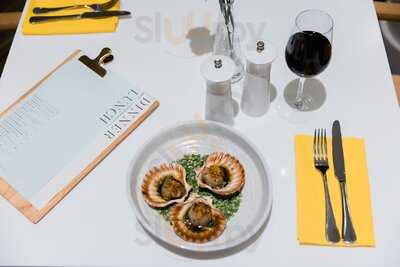 Field House Restaurant And Bar