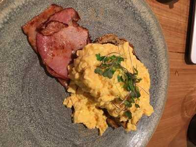 The Common Kitchen & Bar