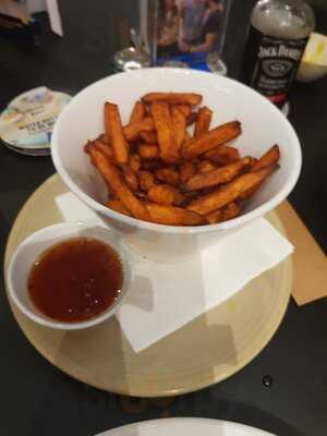 Welcome Stranger Hotel