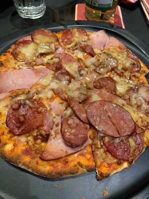 Welcome Stranger Hotel