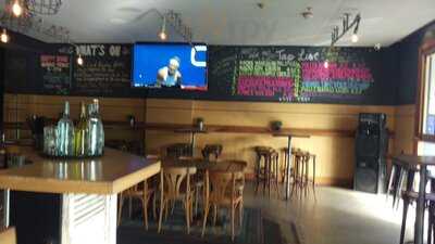 The Lord Raglan Hotel