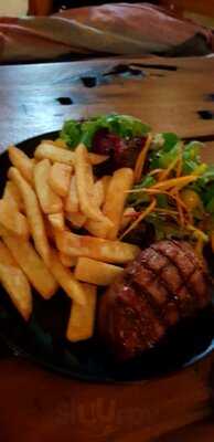 The Lord Raglan Hotel