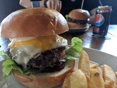 The Lord Raglan Hotel