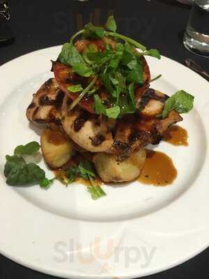 Curve At The Vibe Hotel