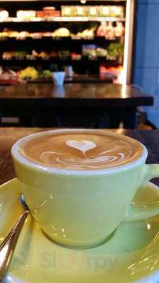 Broad Bean Organic Grocer