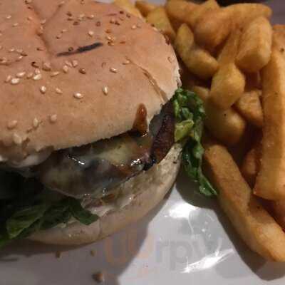 Arabesque Restaurant And Lounge