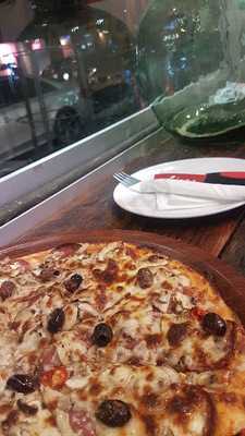 Macleay's Pizza