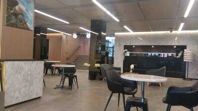 Cafe Crema On Swanston