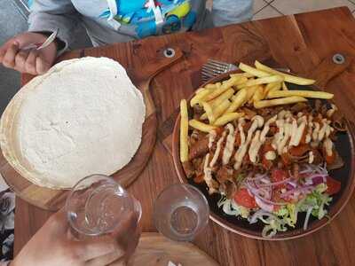 Royal Kebab And Cafe