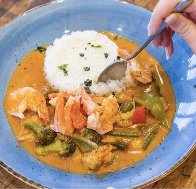 Food Tales Bar And Kitchen