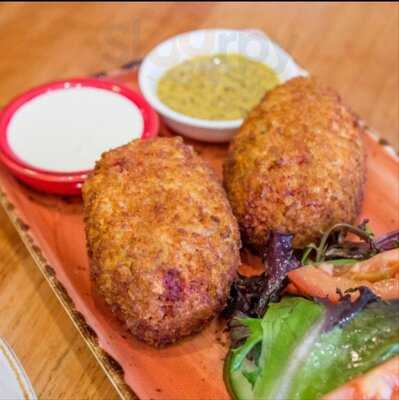 Food Tales Bar And Kitchen