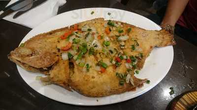 Nhi Nuong 2 Sisters Restaurant