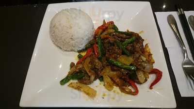 Nhi Nuong 2 Sisters Restaurant