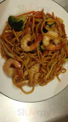 Tako Sushi Japanese Cafe