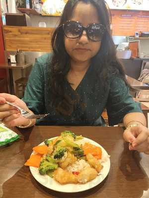 Tako Sushi Japanese Cafe