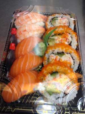 Tako Sushi Japanese Cafe