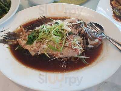 Waterfront Fish Market Restaurant