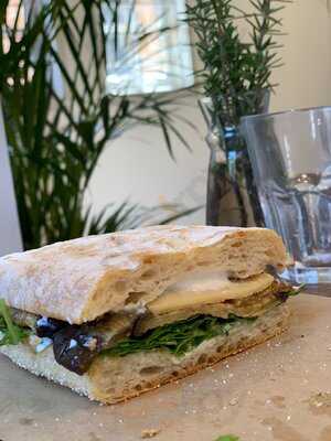 Gardener's Lodge Cafe