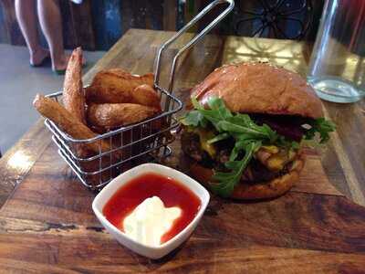Bamboo Bean And Bamboo Burgers Cafe