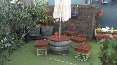 Wolf's Lair Drinking Haus And Treetop