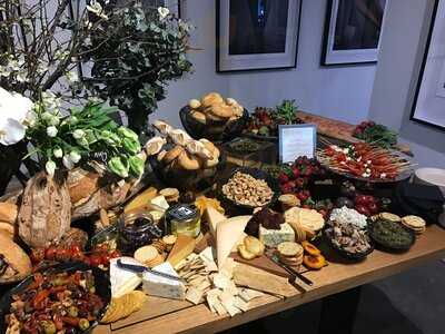 Fomo Wine Bar Restaurant