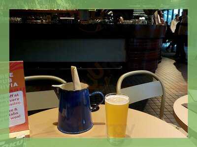 Hightail Bar & Grill