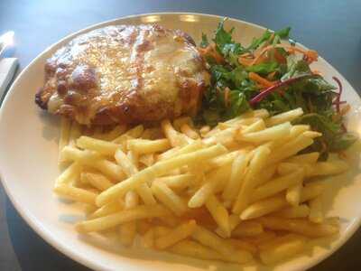 Hightail Bar & Grill