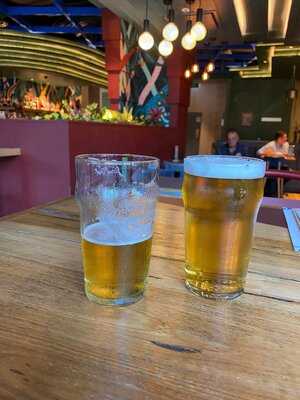 Hightail Bar & Grill