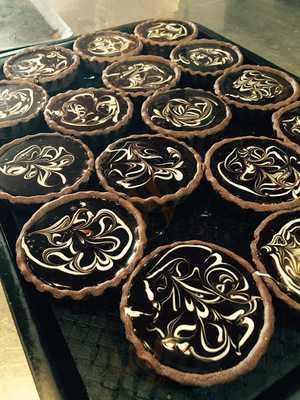 Patisserie Petunia Bakery And Cafe