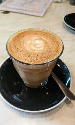 Patisserie Petunia Bakery And Cafe